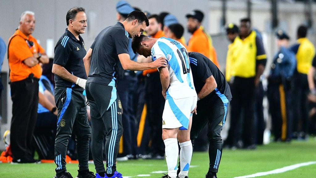 Scaloni y Messi definirán su presencia ante Ecuador en las próximas horas: IMAGO