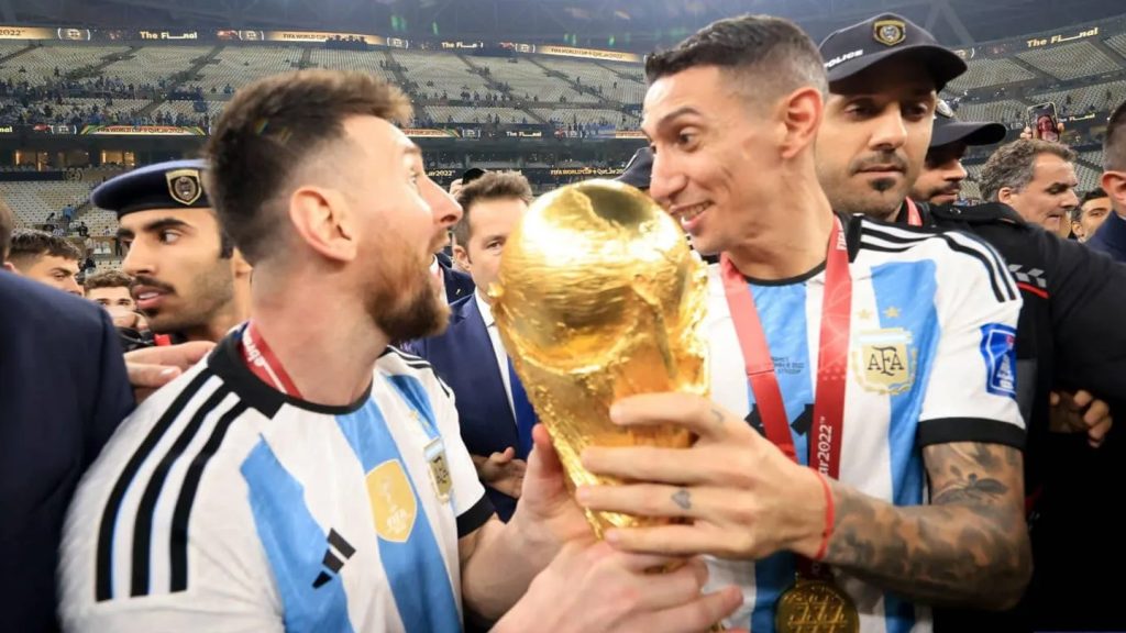 Messi y Di María, campeones de mundo en 2022.