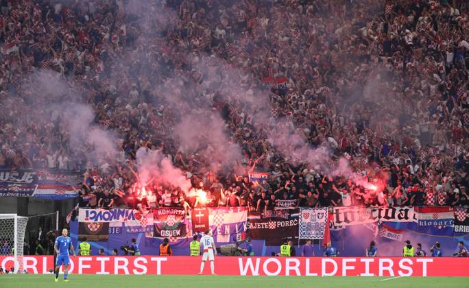 Los fanáticos de Croacia se llevan la mayor cantidad de sanciones de la UEFA.
